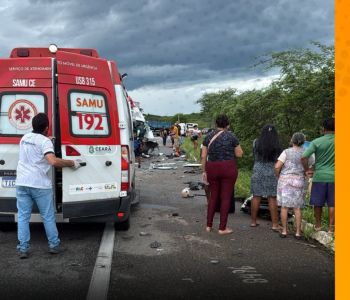 COLISÃO NA BR-222 MATA MÃE E FILHA E DEIXA FERIDOS NO INTERIOR DO CEARÁ